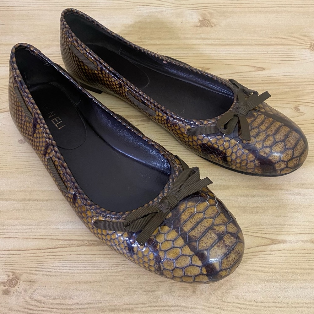 Vaneli Flats Shoes 9 N Women’s Snake Print Slip On Shoes